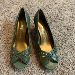 Joy Chen Peep Toe Leather Pumps Pump Heels Green Black Size 7.5